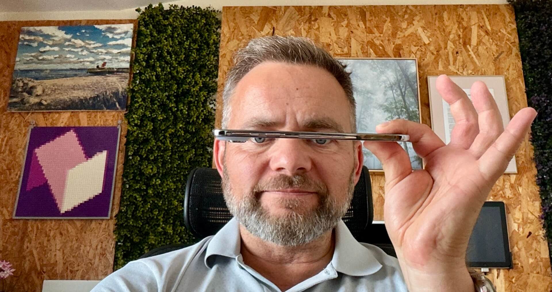 Air - first impressions of the thinnest iPhone ever… thin