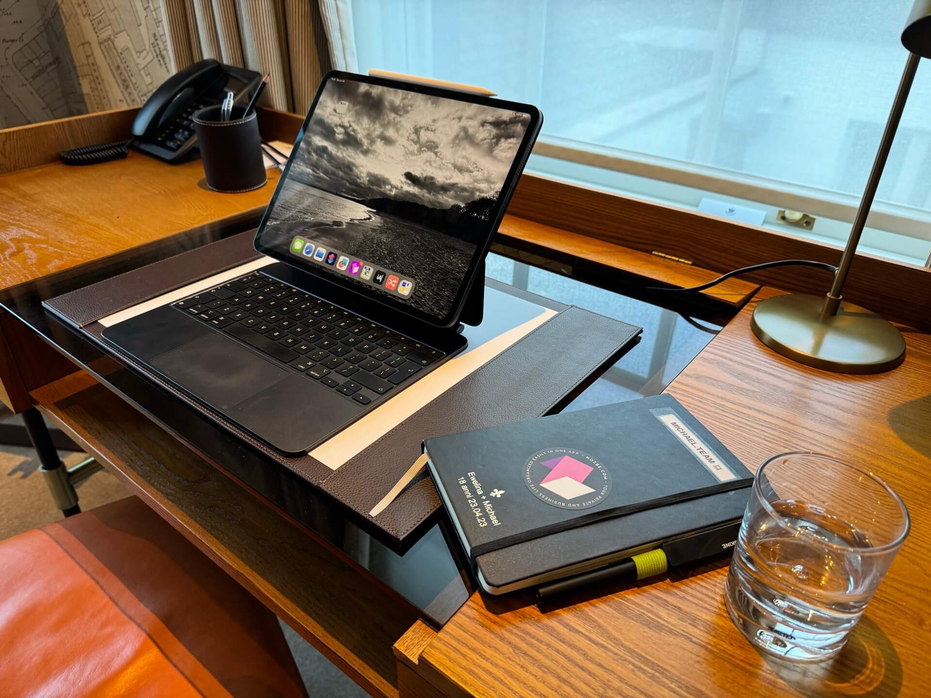 CORE HOURS - how to change the world in 2 hours a day