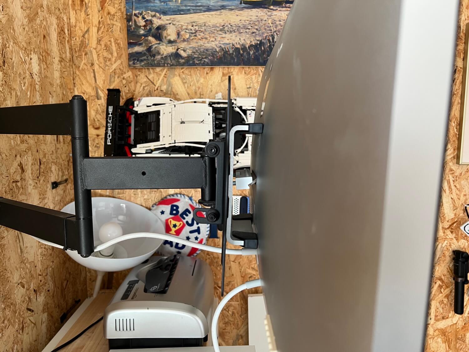 7 lives of a decade-old trusty Apple Thunderbolt Display 2