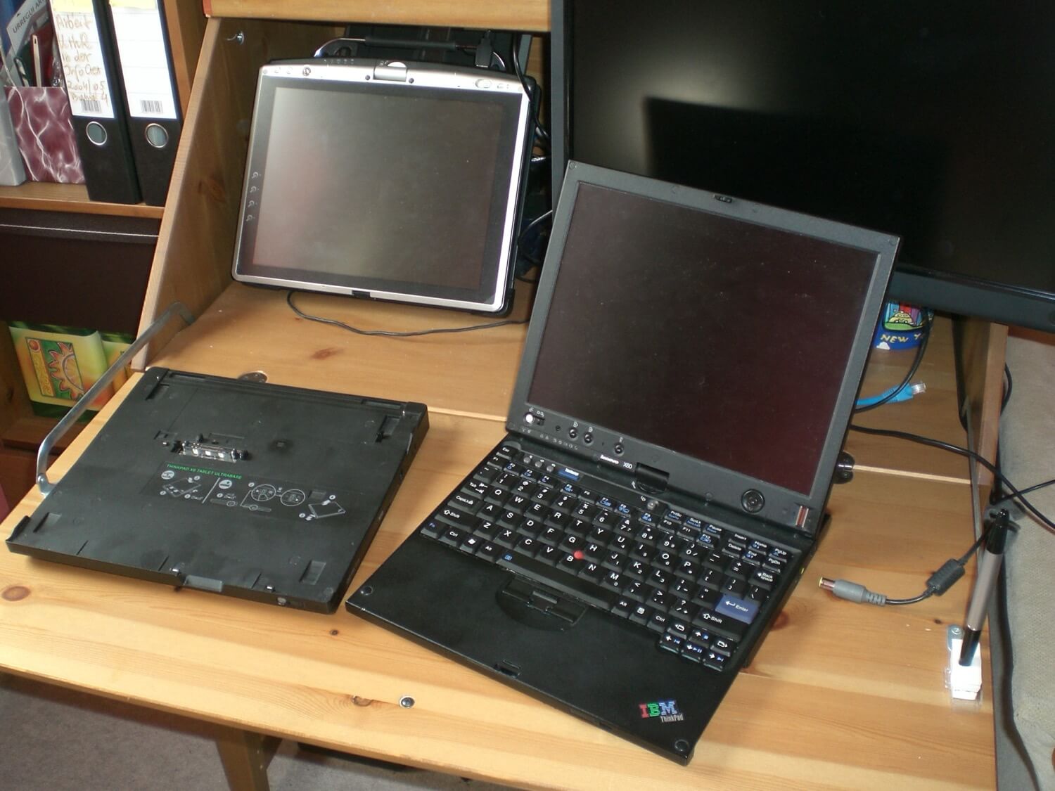 History of my 10 laptops - from 2000 and Compaq, Fujitsu, Toshiba, ThinkPad through 2008 with Apple MacBooks until now! thinkpad