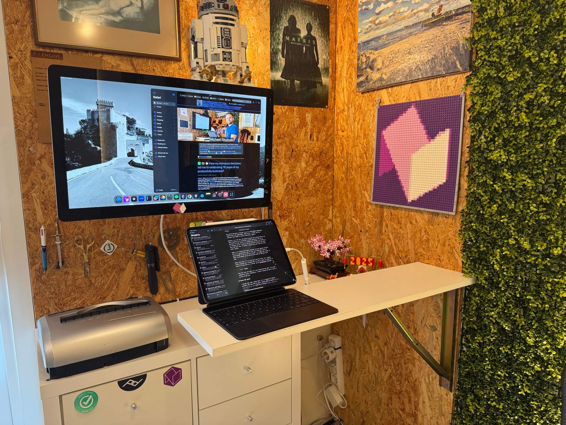 Home Office 2025 upgraded with Mac Mini, Prompter and more! ipad