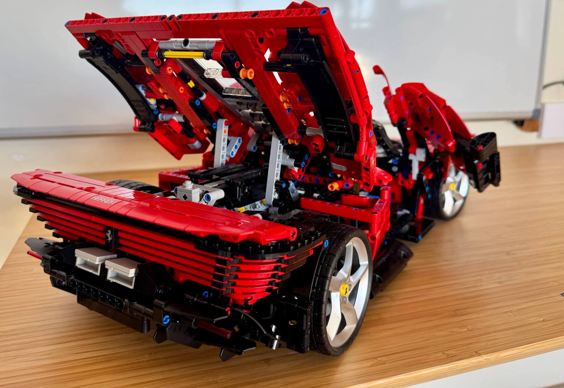 LEGO Ferrari Daytona SP3 back