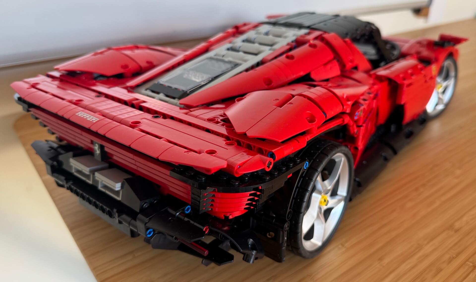 LEGO Ferrari Daytona SP3 wow