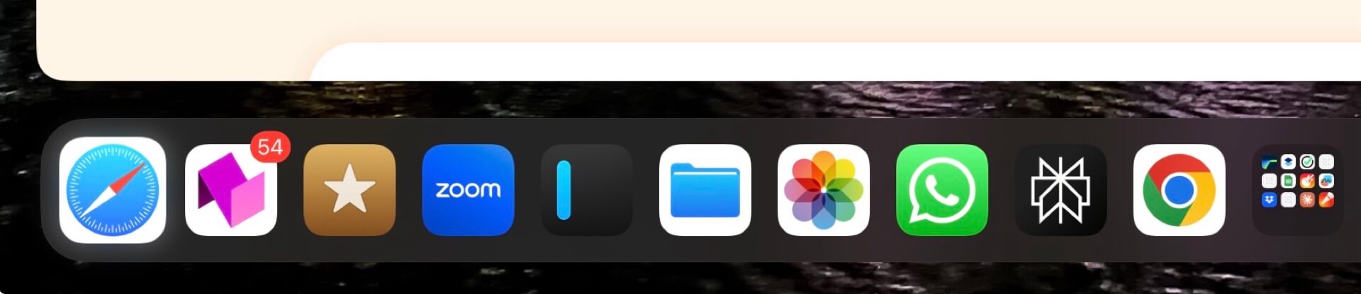 How I use Stage Manager in iPadOS18 for maximum productivity and focus left