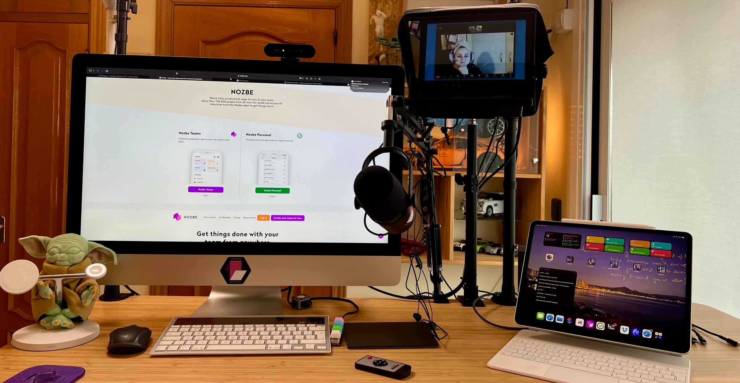 Perfect zoom meeting setup or streaming kit in my new home office