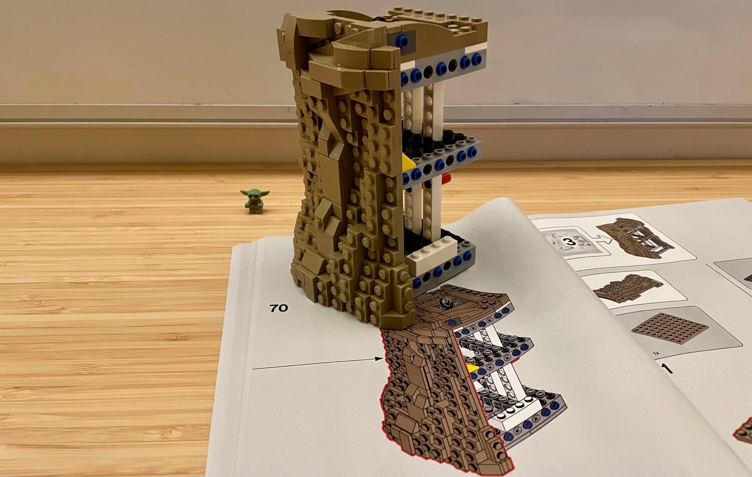 Building Lego Baby Yoda 3