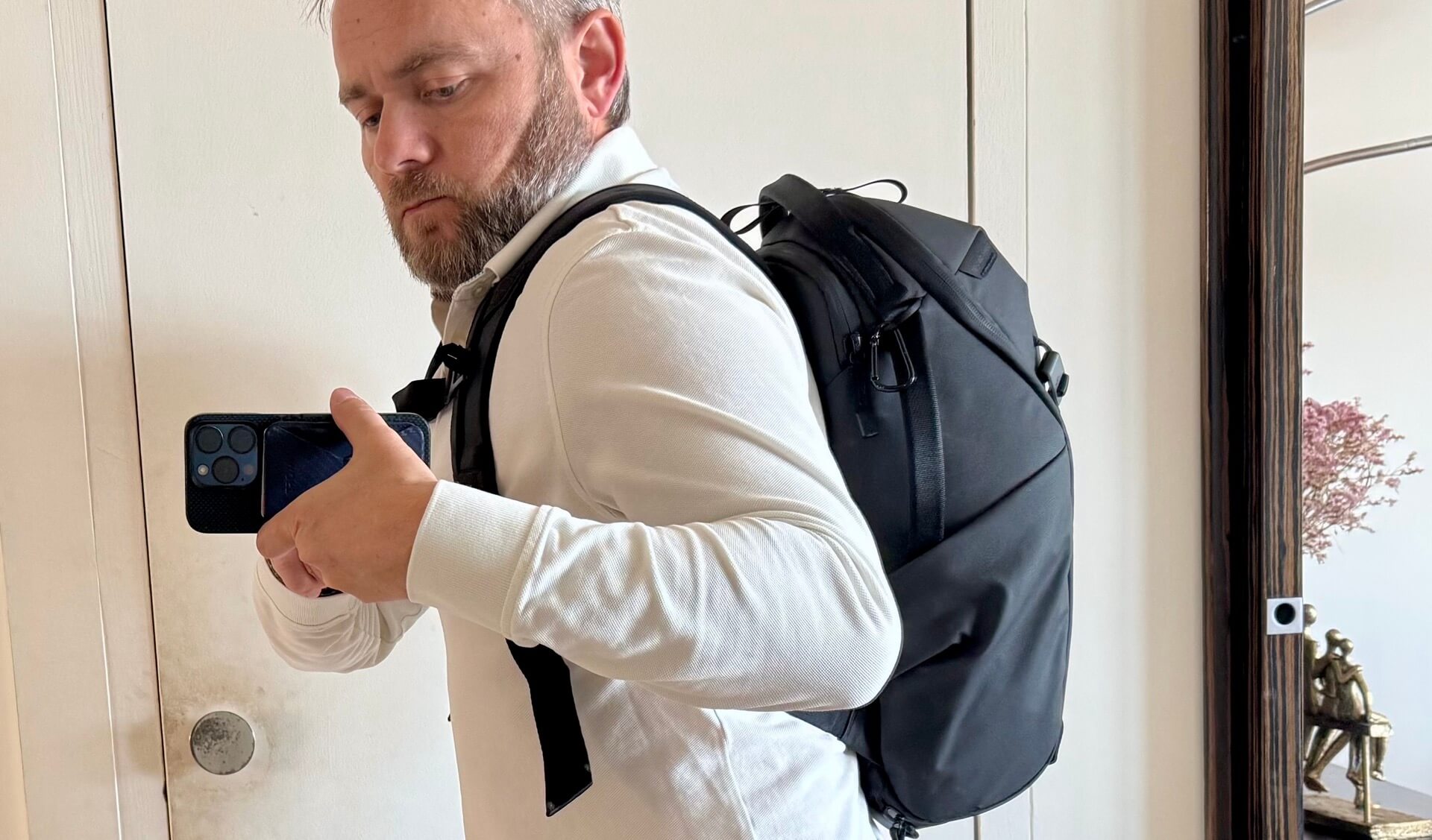 Is Peak Design Everyday Zip 15L an ideal small backpack for airplanes? carry